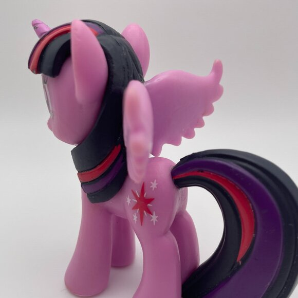 My Little Pony (MLP) Princess Twilight Sparkle 2015 Friend Magic (SKU: 429TO) - Picture 4 of 8